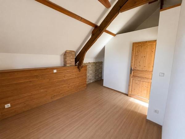 Maison à louer 470 € CC Saillac 2 p 67 m² DPE E