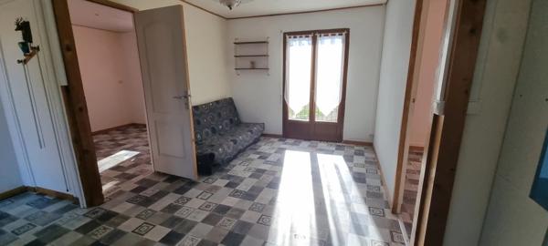 Location                                                      Maison
                        
                     3 pièces                      44 m2                     à Champigny