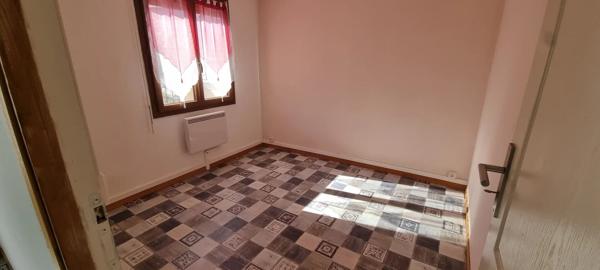 Location                                                      Maison
                        
                     3 pièces                      44 m2                     à Champigny