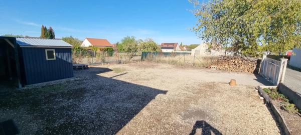Location                                                      Maison
                        
                     3 pièces                      44 m2                     à Champigny