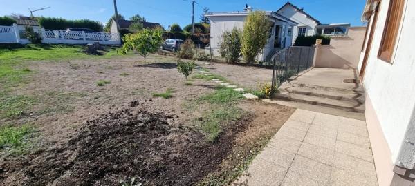 Location                                                      Maison
                        
                     3 pièces                      44 m2                     à Champigny
