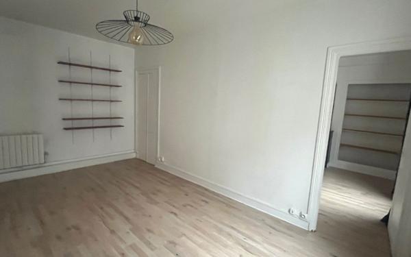 Appartement à vendre    2 pièces • 50,19 m2 Paris 11