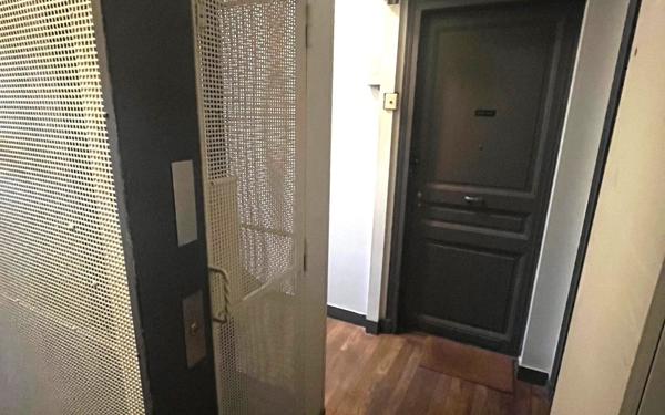 Appartement à vendre    2 pièces • 50,19 m2 Paris 11