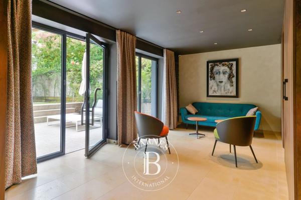 Lyon 3ème, Maison de ville 4 Chambres -  811 m² à vendre