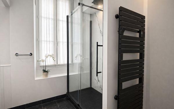 Appartement à vendre    2 pièces • 54 m2 Cannes