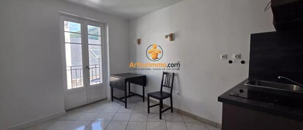 Vente                                                      Appartement
                        
                     1 pièces                      15 m2                     à Lourdes