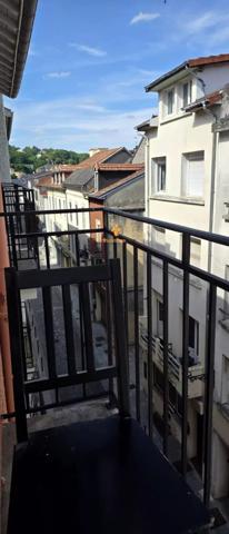 Vente                                                      Appartement
                        
                     1 pièces                      15 m2                     à Lourdes