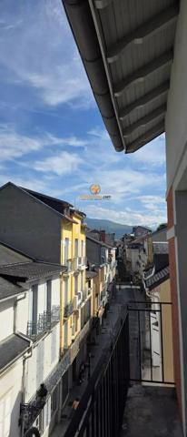 Vente                                                      Appartement
                        
                     1 pièces                      15 m2                     à Lourdes