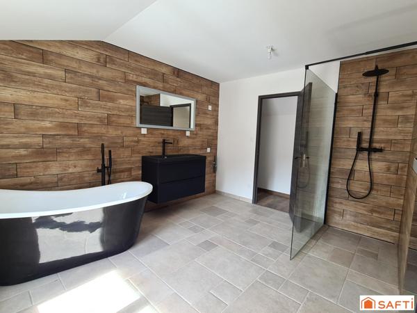 Grand appartement refait à neuf, 3 chambres et garage à Epinal.