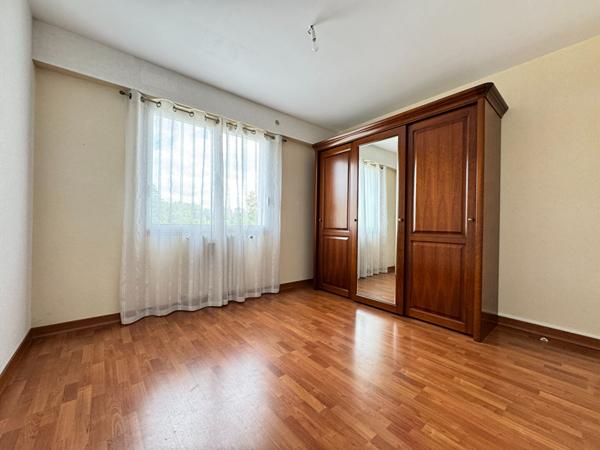 A vendre très belle MAISON D'ARCHITECTURE  ORIGINALE