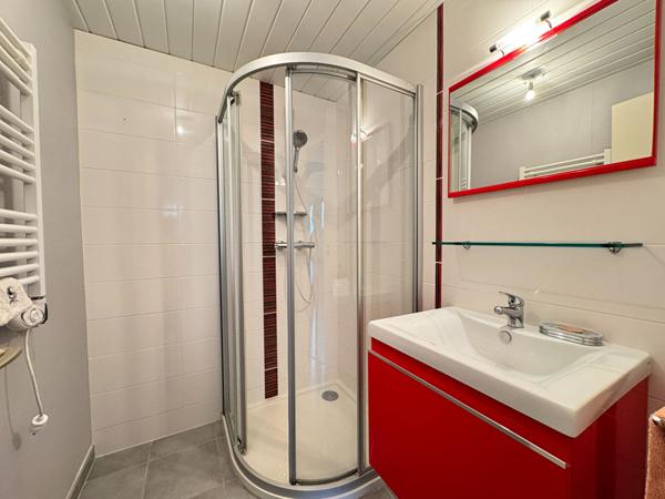 A vendre très belle MAISON D'ARCHITECTURE  ORIGINALE