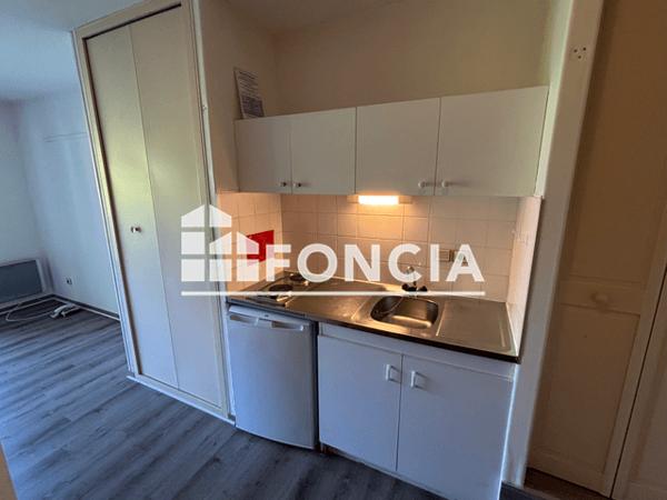 Location Studio 28.79 m² - 61 RUE DENFERT ROCHEREAU Agen 47000