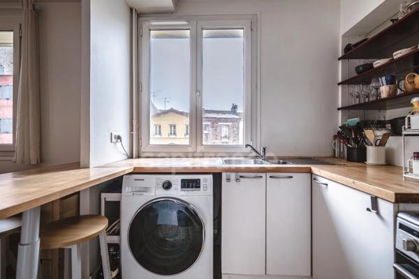 Dpt Seine Saint Denis (93), à vendre BAS-MONTREUIL limite VINCENNES, appartement T2 de 45 m² Sud-Ouest