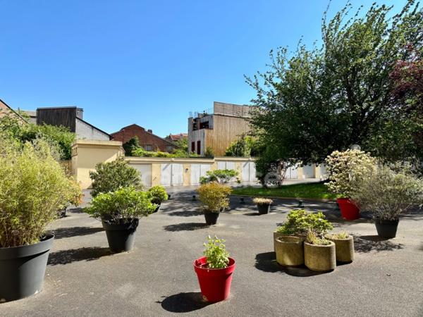 Dpt Seine Saint Denis (93), à vendre BAS-MONTREUIL limite VINCENNES, appartement T2 de 45 m² Sud-Ouest