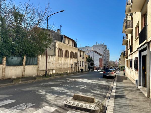 Dpt Seine Saint Denis (93), à vendre BAS-MONTREUIL limite VINCENNES, appartement T2 de 45 m² Sud-Ouest