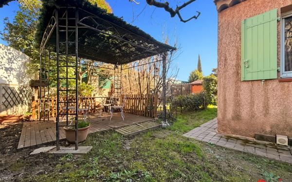 Maison à vendre    5 pièces • 104,60 m2 Venelles