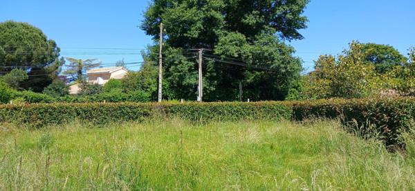 Terrain à batir de 740m² à LAVERNOSE LACASSE