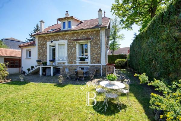 Vaucresson, Maison 5 Chambres -  175 m² à vendre