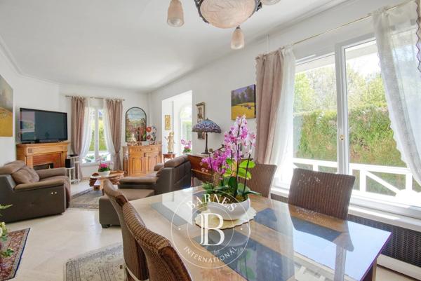 Vaucresson, Maison 5 Chambres -  175 m² à vendre