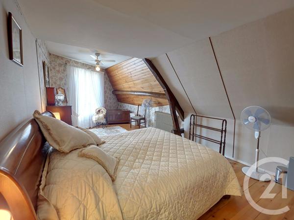 Maison à vendre  11 pièces - 261 m2 ST PIAT - 28