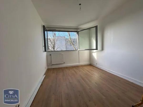 Appartement à vendre 2 pièces 45.49m² Vaires-sur-Marne (77360)