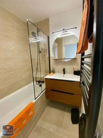 Maison à louer 4 pièces 91.31m² Poitiers (86000)