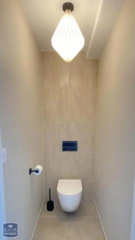 Maison à louer 4 pièces 91.31m² Poitiers (86000)