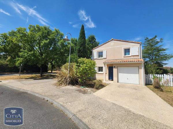Maison à louer 4 pièces 91.31m² Poitiers (86000)