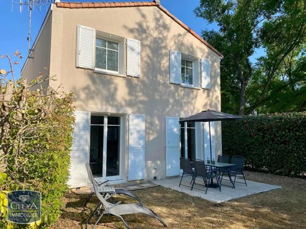 Maison à louer 4 pièces 91.31m² Poitiers (86000)