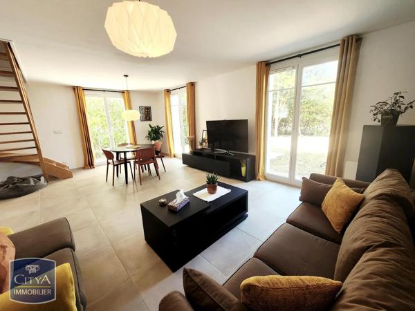 Maison à louer 4 pièces 91.31m² Poitiers (86000)
