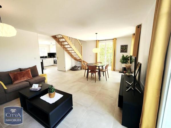 Maison à louer 4 pièces 91.31m² Poitiers (86000)