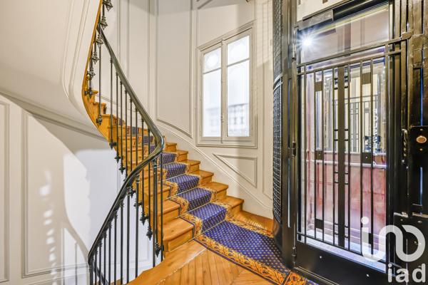 Appartement à vendre 4 pièces 94 m² Paris 8
