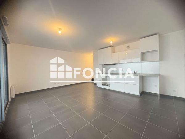 Location Appartement 3 pièces 63.01 m² - 19A RUE GIMELLI Toulon 83000