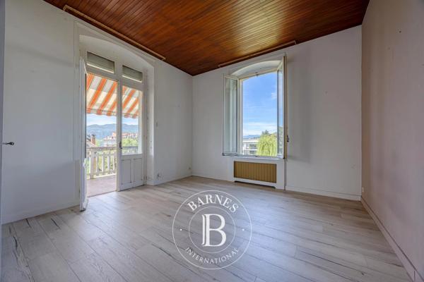 Aix-les-Bains, Villa  211 m² à vendre