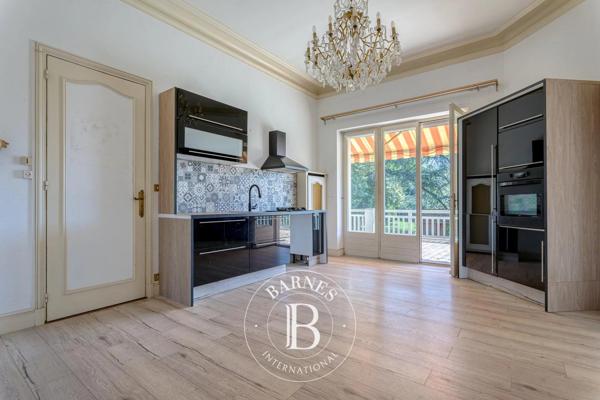 Aix-les-Bains, Villa  211 m² à vendre