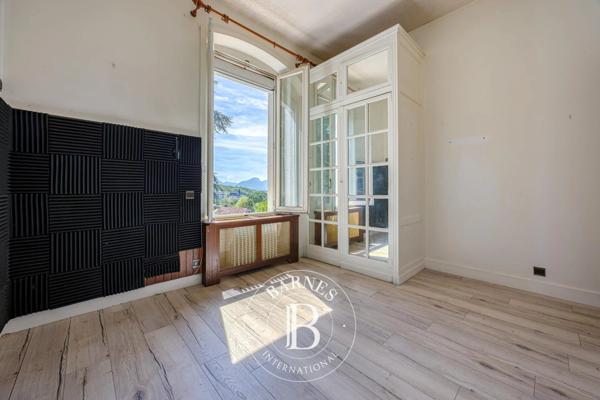 Aix-les-Bains, Villa  211 m² à vendre