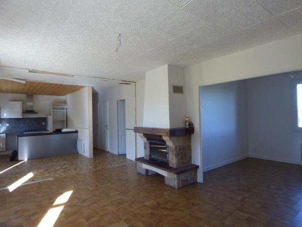 Maison avec terrain et piscine