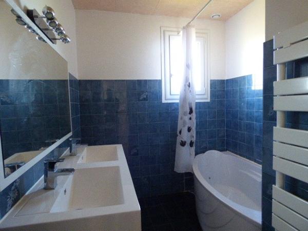 Maison avec terrain et piscine