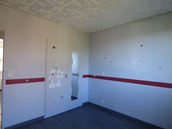 Maison avec terrain et piscine