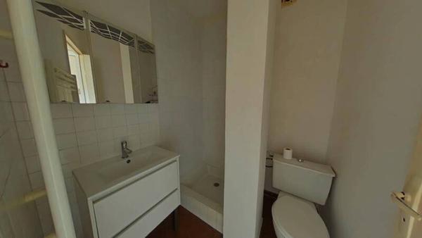 Appartement 1 pièce                                        - 42420 Lorette Réf : 12138
