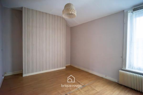 A 7 mn du chr Maison 3 chambres Poss 4 + exterieur