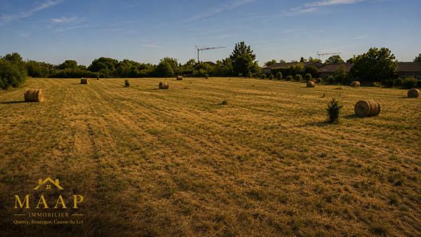 Corps de ferme en pierre à rénover – Au cœur du Quercy 188 000 €