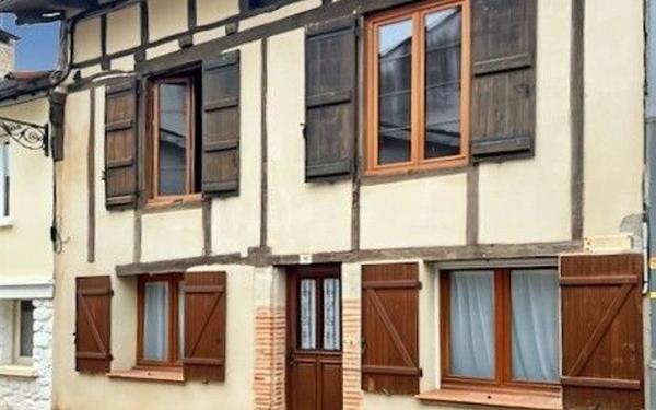 Maison à louer    5 pièces •  Caudecoste