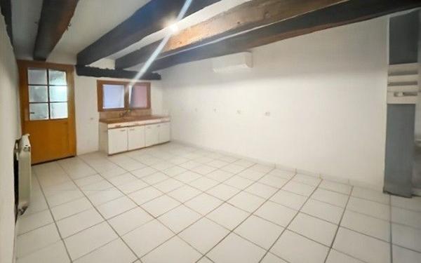 Maison à louer    5 pièces •  Caudecoste