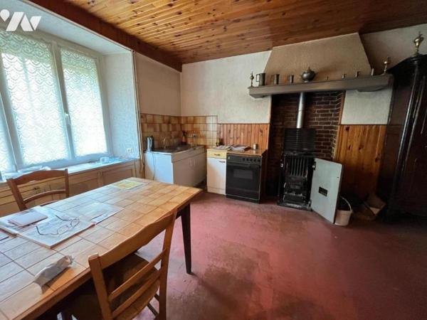 CORPS DE FERME AVEC HANGAR