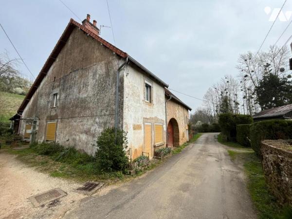 CORPS DE FERME AVEC HANGAR