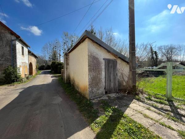 CORPS DE FERME AVEC HANGAR