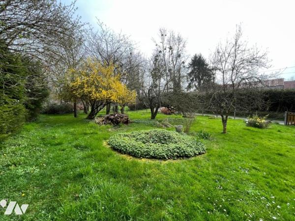CORPS DE FERME AVEC HANGAR