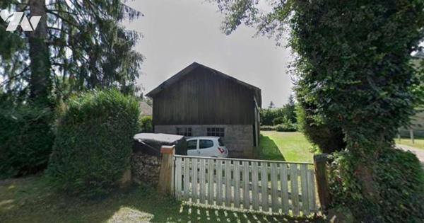 CORPS DE FERME AVEC HANGAR