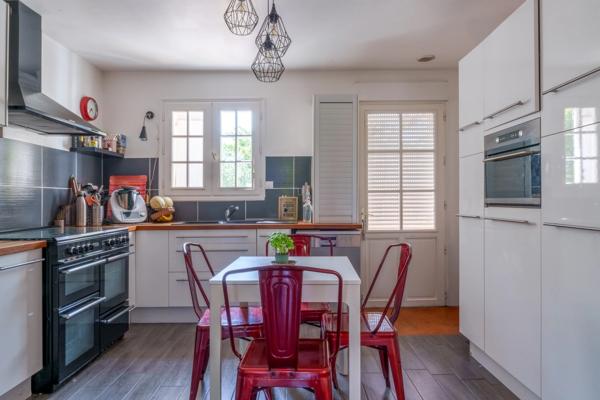 Maison familiale de 5 chambres à Savonnières – 157 m² habitables sur 1 225 m² de terrain